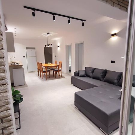 Astramaris Apartments Donji Okrug  Εξωτερικό φωτογραφία