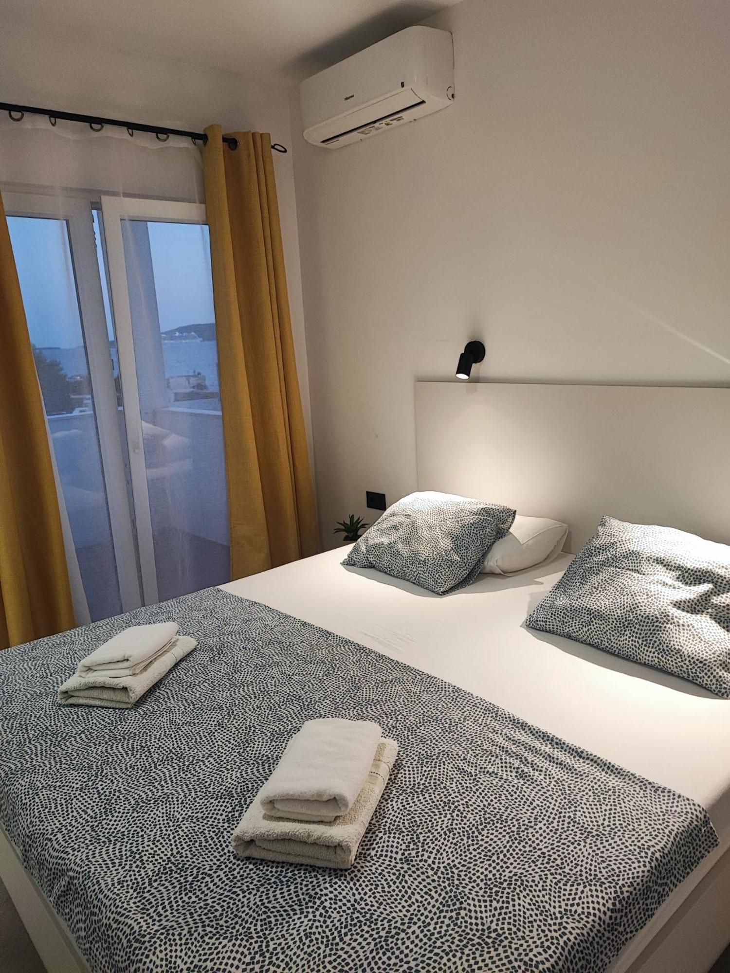 Astramaris Apartments Donji Okrug  Εξωτερικό φωτογραφία