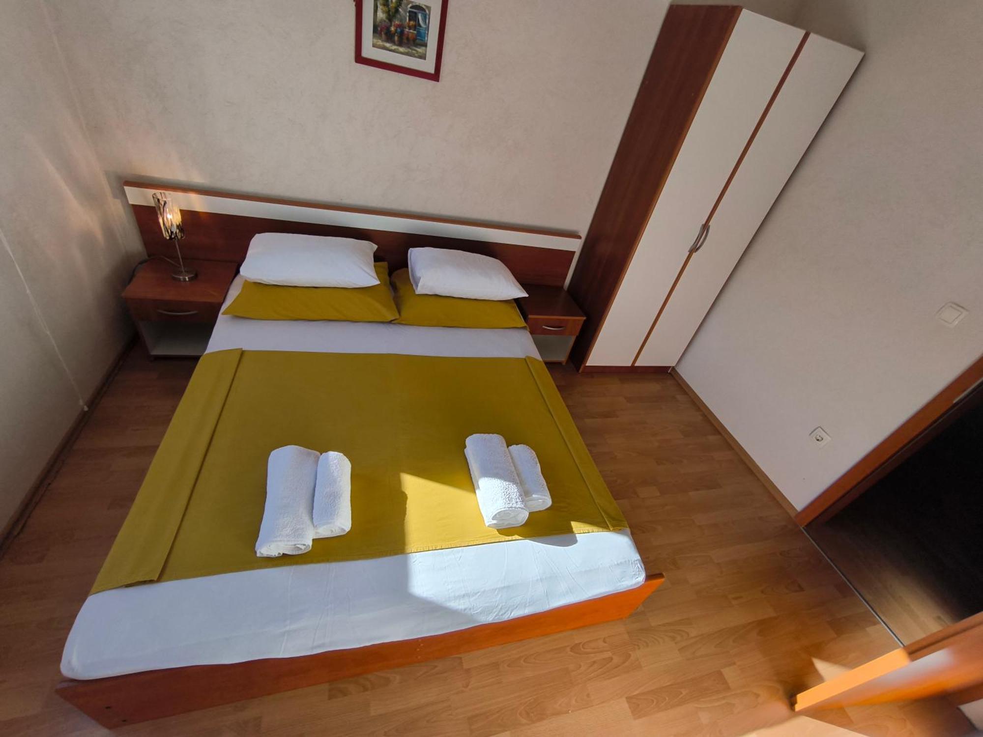 Astramaris Apartments Donji Okrug  Εξωτερικό φωτογραφία