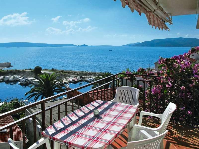 Astramaris Apartments Donji Okrug  Εξωτερικό φωτογραφία