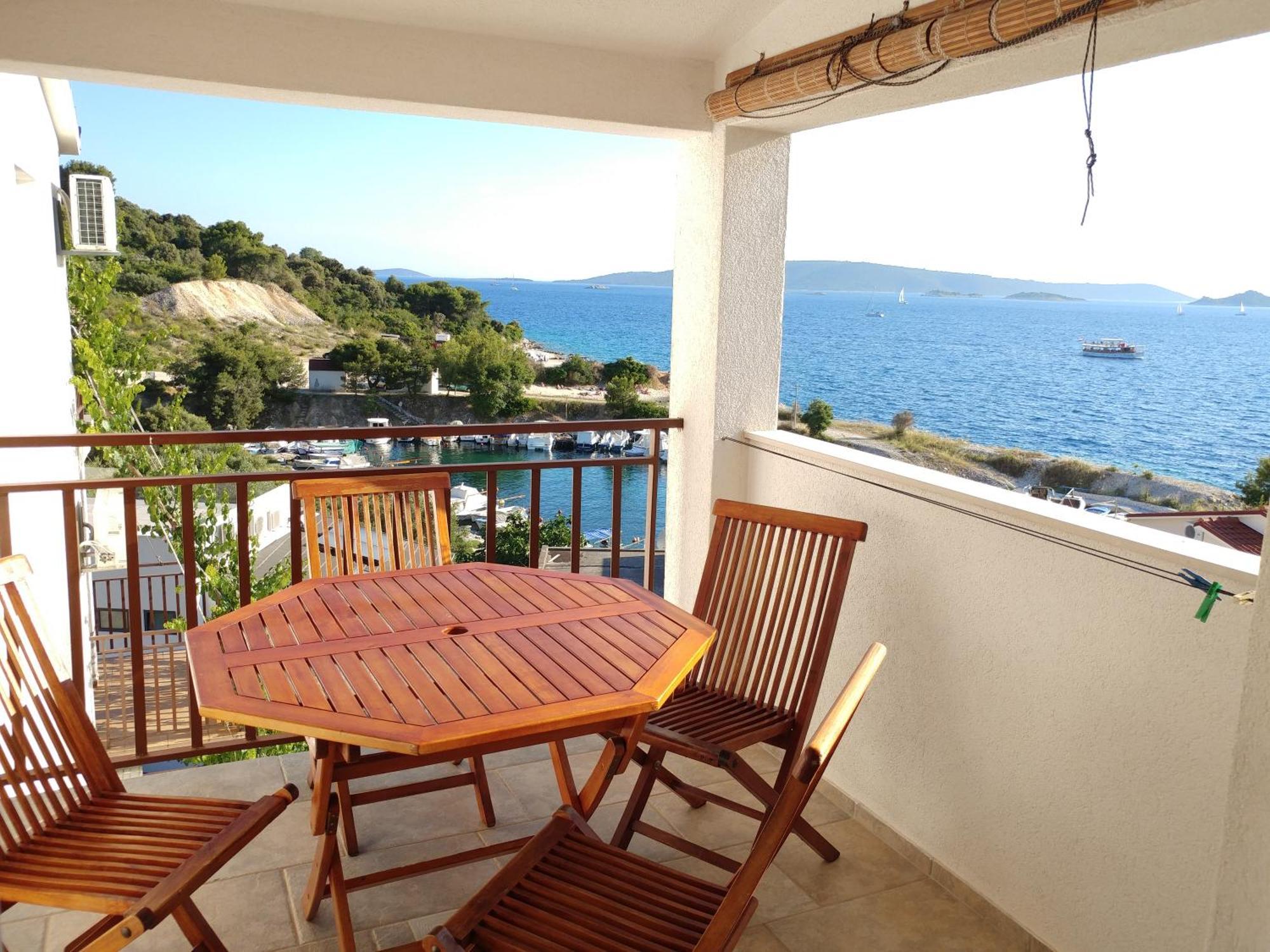 Astramaris Apartments Donji Okrug  Εξωτερικό φωτογραφία